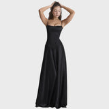 Petronėlė | Juoda nėriniuota žavinga ilga suknelė