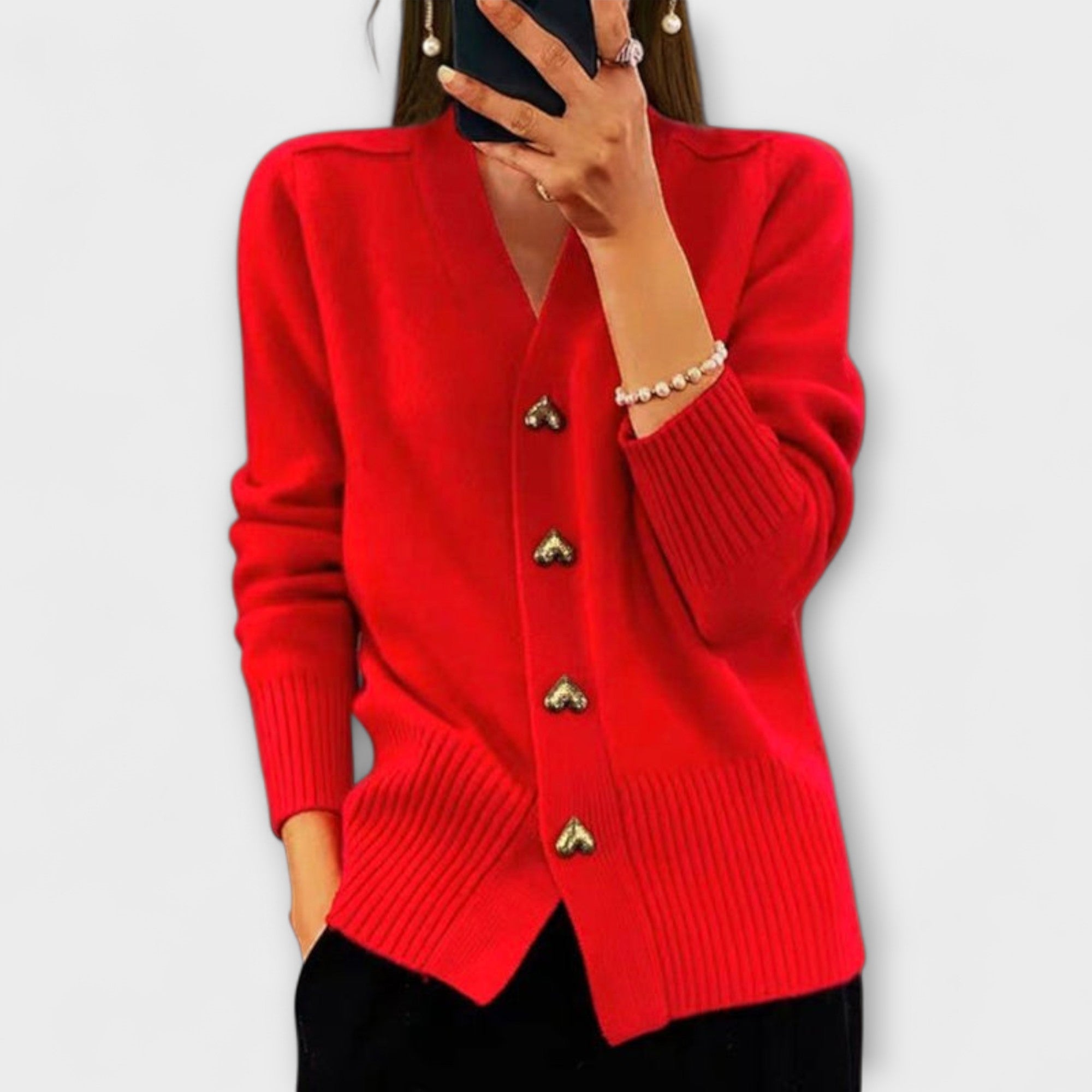 Marij – Moteriškas megztinis su V formos iškirpte vintage stiliumi