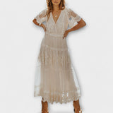 Helena - Midi suknelė Lacey su V formos iškirpte