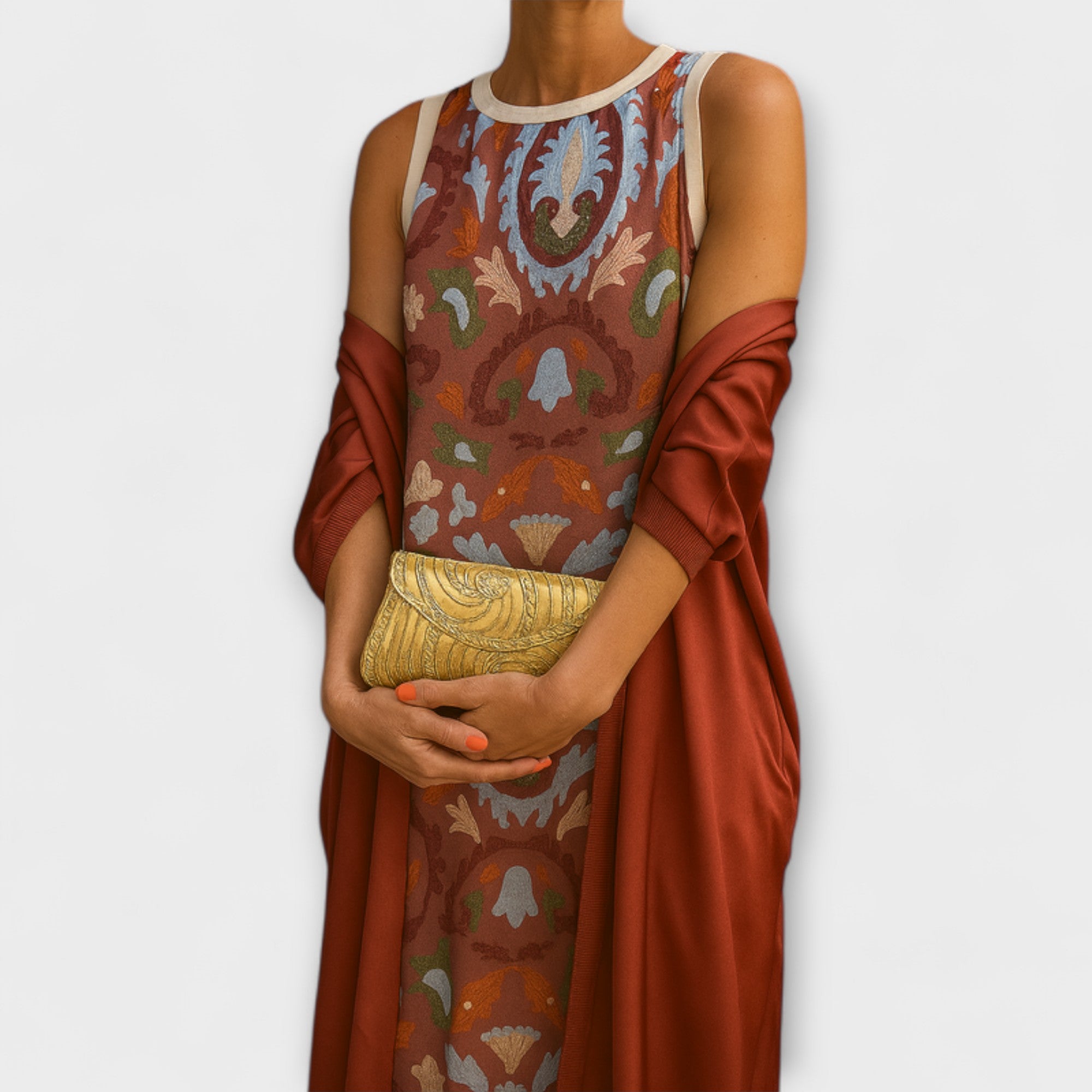 Rafaela – Ilga elegantiška suknelė su derančiu švarku