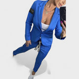 Karolina - Individualiai pritaikytas komplektas su minkštu švarku ir laisvomis sportinėmis kelnėmis