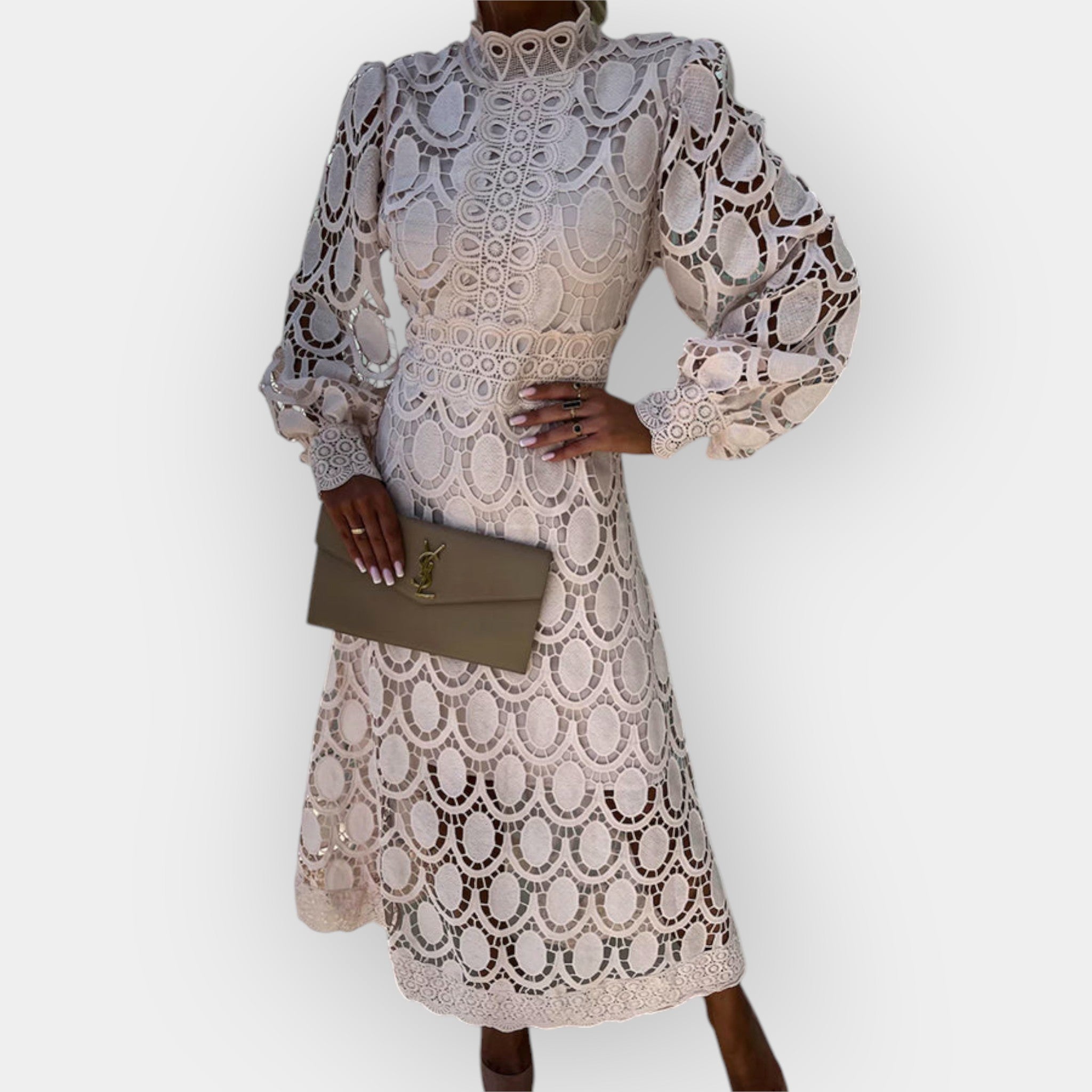 Romantiška Suknelė su Nėriniais