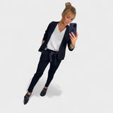 Karolina - Individualiai pritaikytas komplektas su minkštu švarku ir laisvomis sportinėmis kelnėmis