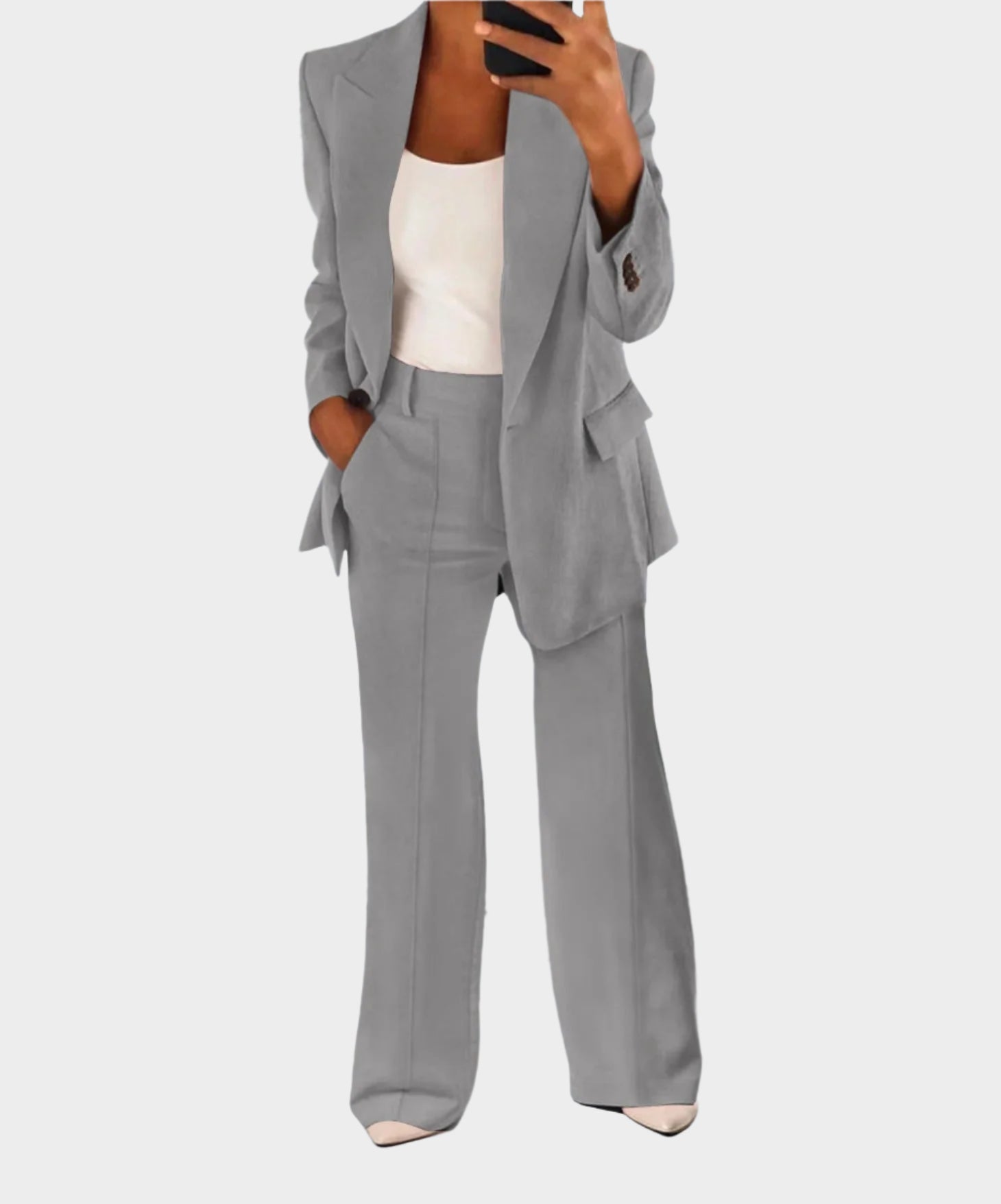 Moteriškas komplektas