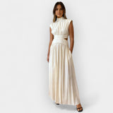 Stilinga Suknelė su Iškirptėmis