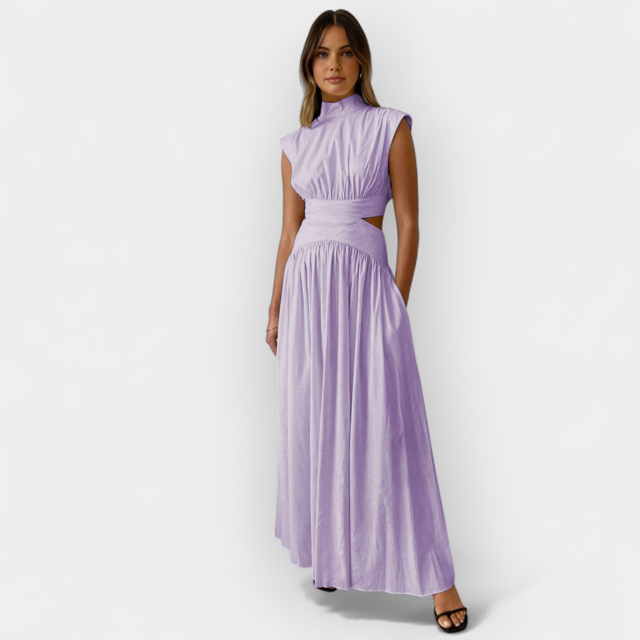 Stilingas Suknelė su Iškirptėmis