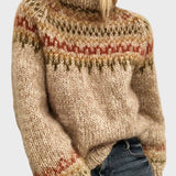 Megztas golfas su apvaliu iškirpimu