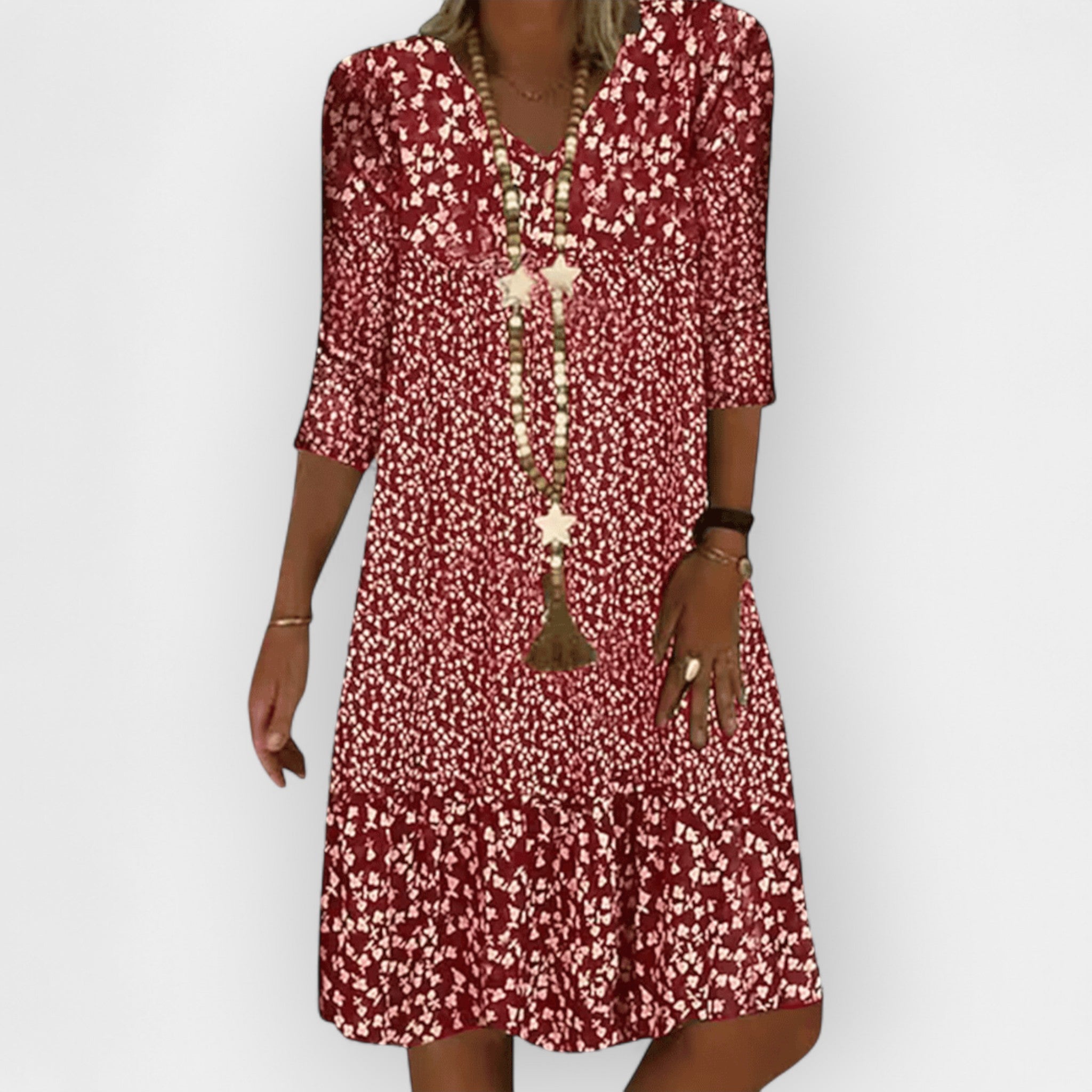 Lengvas Suknelė su Stilingu Dizainu