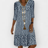 Lengvas Suknelė su Stilingu Dizainu