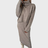 Paslaptis | Suknelė su derančiu golfu