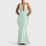 Elegantiška gala suknelė su atvira nugara ir įspūdinga iškirpte