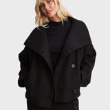 Arina | Trumpa vilnonė striukė su dvigubu užsegimu