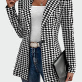 Suknelė išskirtiniu elegantišku siluetu