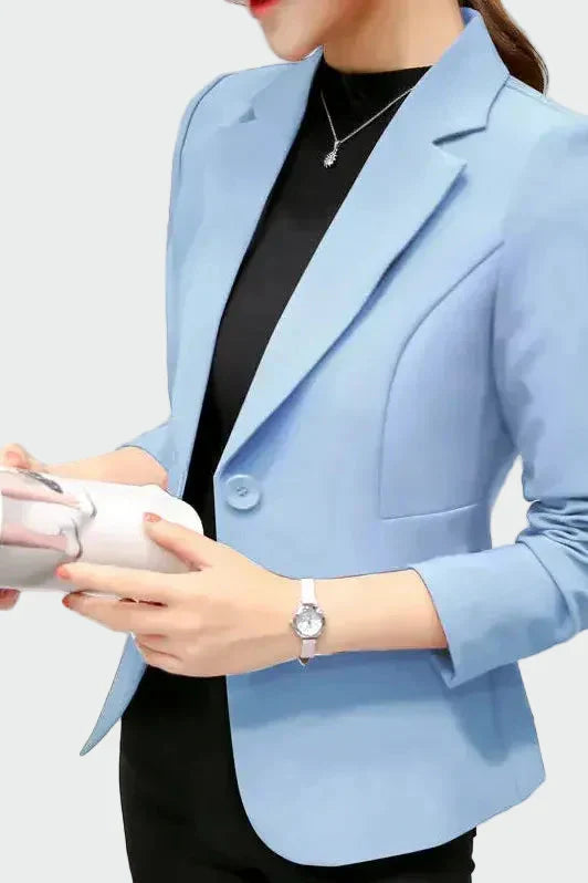 Švarkas idealiai pritaikytas