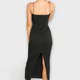 Elegantiška ilga suknelė be rankovių