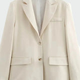 Oversized švarkas su modernia linija