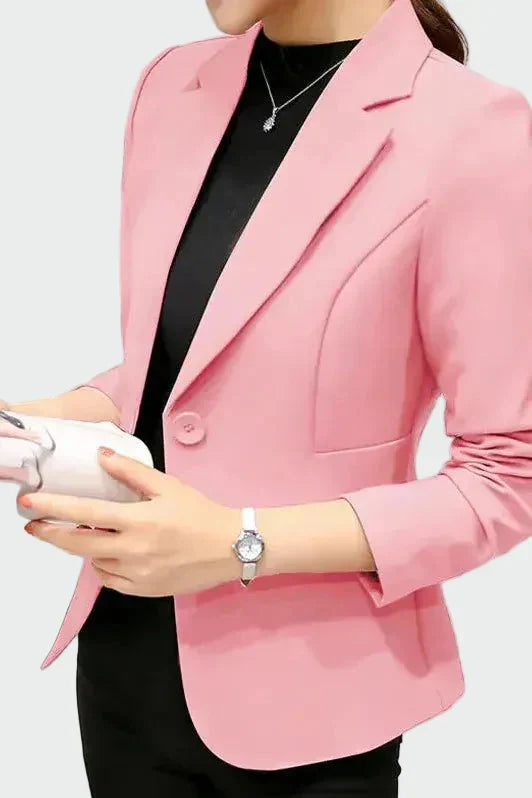 Švarkas idealiai pritaikytas