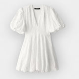 Lengva Balta Suknelė