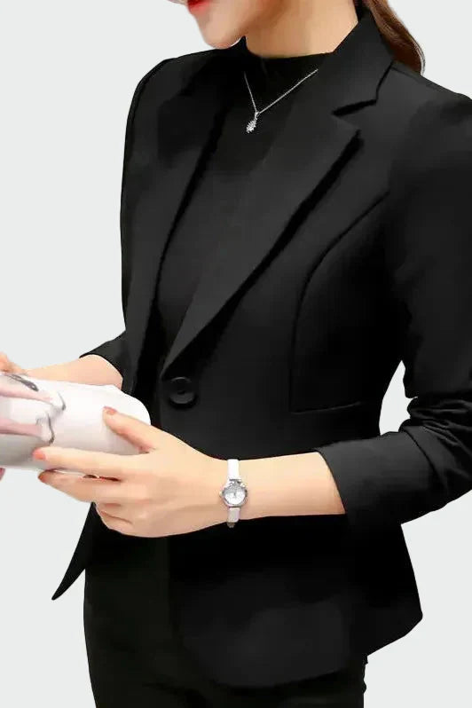 Švarkas idealiai pritaikytas