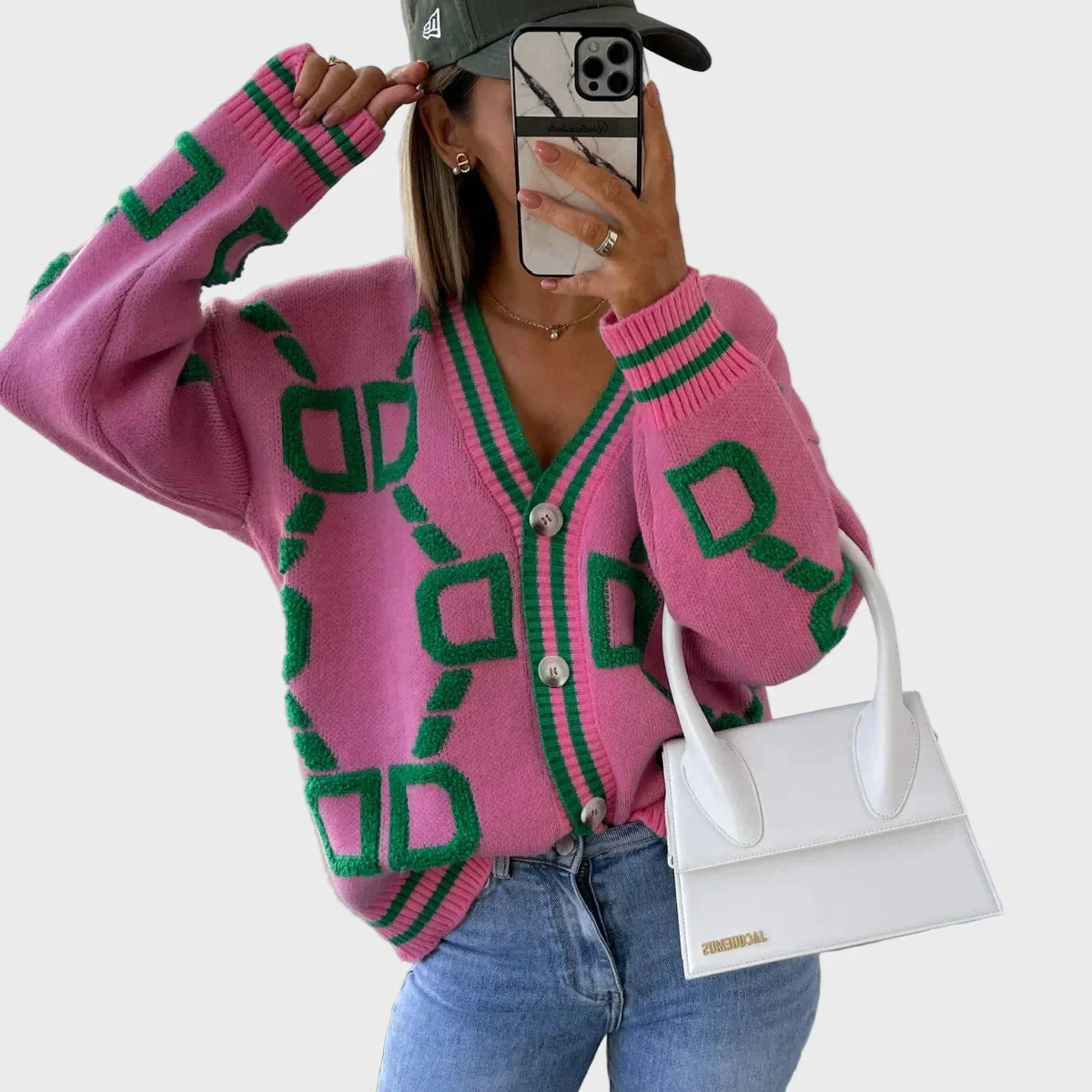 Modernus Megztinis su Geometriniu Raštu