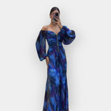 Lengvas Suknelė su Iškirpte