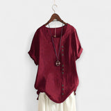 Trumpas rankovės marškinėlis su mygtukais