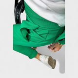 Karolina - Individualiai pritaikytas komplektas su minkštu švarku ir laisvomis sportinėmis kelnėmis