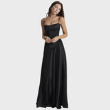 Petronėlė | Juoda nėriniuota žavinga ilga suknelė