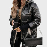 Sniegė | Ilgas ir šiltas dygsniuotas paltas su apgaubiančiu gobtuvu