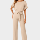 Visas kostiumas su diržu