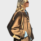 Dana | Oversize rudeninė zomšinė striukė su paprastu užsegimu