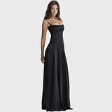 Petronėlė | Juoda nėriniuota žavinga ilga suknelė